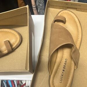 lucky brand sandals